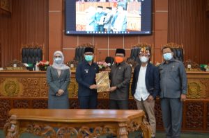 Pandangan Umum Fraksi PDIP Tentang Enam Rancangan Peraturan Daerah (Raperda) Kota Depok