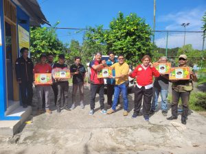 Forum Wartawan Jakarta Indonesia (FWJI) Jakarta Barat Berbagi Parcel ke Para Insan Pers di Taman Semanan Indah