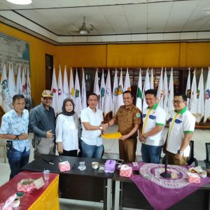 Sertijab Ketua KONI OKU Selatan, dari Windya Alhadipuro ke Carles Minarko