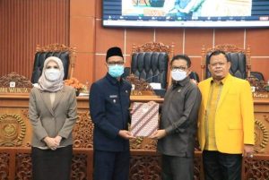 Ketua DPRD Kota Depok Pimpin Rapat Paripurna APBD Perubahan Tahun 2022 Penyampaian Pokir