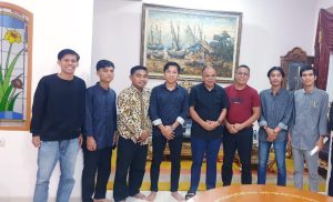 Anggota Himpunan mahasiswa tebo(HIMASTE) datangi rumah dinas PJ Bupati,,Ada apaaaa??