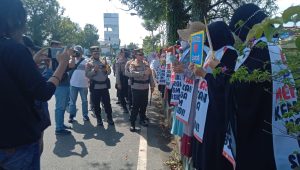 Warga banjarmangu Gerah ada nya pelecehan seksual derhadap santri yang ada di desa banjarmangu