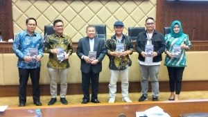 KEMERDEKAAN PERS DI TANAH AIR, ANTARA KENYATAAN DAN ILUSI