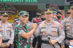 Hut TNI Ke 77 Kapolres Banjarnegara Berikan Surprise Untuk Kodim 0704/Banjarnegara