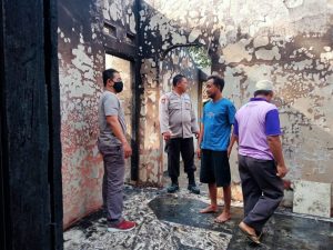 Ditinggal Pergi, Rumah di Kejobong hangus terbakar