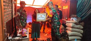 Peduli Terhadap Kemanusiaan, Danramil 04/Karangkobar Bersama Babinsa Melaksanakan Donor Darah