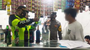 Gelar Razia, Polsek Kutasari Amankan Miras Berbagai Jenis di Tiga Lokasi