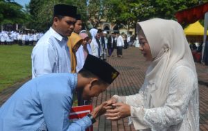 Upacara Harin Santri di Purbalingga, di Ikuti 6150 Santri.