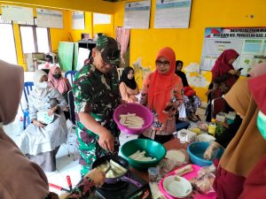 Peduli Balita Babinsa Hadiri Sosialisasi Dapur Sehat Atasi Stunting