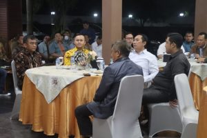 Bupati OKU Selatan Memberikan Penghargaan Kepada Polres OKU Selatan, Kejaksaan Negeri OKU Selatan Dan BPN OKU Selatan