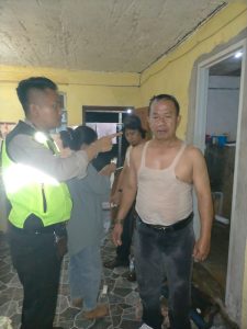 Tim Kompas Ranau Disiram Air Keras Oleh Segerombolan Orang Tak Dikenal Di Simpang Sender, Seusai Menghadiri Audensi di Komisi III DPRD OKU Selatan