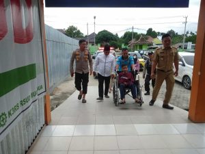 Redy Nicaldo Menderita Penyakit Ginjal | Ini yang di Lakukan Kapolsek Buay Pemaca