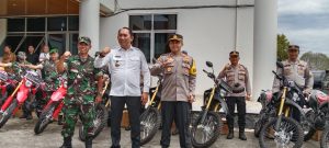 Bupati Popo Ali Martopo, B.Com., Pimpin Serah Terima Bantuan Kendaraan Operasional Secara Simbolis