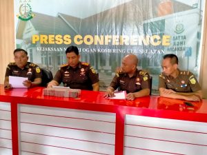 Kejaksaan Negeri Ogan Komering Ulu Selatan Melakukan Pemulihan Uang Negara Fasilitasi Lapangan Olahraga