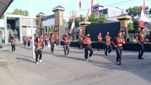 Agar Kesehatan Tetap Terjaga, Anggota Kodim 0808/Blitar Gelar Olahraga Bersama