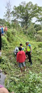 Jalan Poros Longsor Di Desa Madura Sudah Lama Tidak Diperbaiki Kini Telah Memakan Korban Pengendara Motor