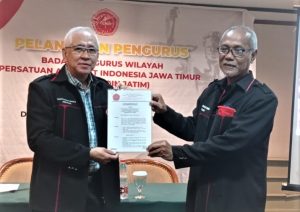 Drs. Ec. Bambang Rudiyanto, S.H.,M.H Resmi Ketua BPW Peradin Jatim