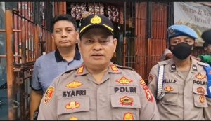 Gudang Penyimpanan Miras di Jalan Semanan raya di Grebek Polsek Kalideres