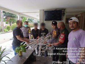 Polisi RW Gagalkan Aksi Pencurian Rumah Kosong, 3 Pelaku Kini Diamankan Polsek Kebon Jeruk