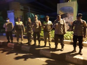 Respon Cepat Polsek Kembangan Bubarkan Kerumunan Sejumlah Pelajar 