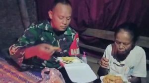 Ramadhan Penuh Berkah, Babinsa Koramil Panggungrejo Ajak Warga Buka Puasa Bersama