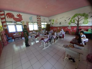 Berikan Wawasan Kebangsaan, Anggota Koramil Kesamben Laksanakan Kegiatan Babinsa Masuk Sekolah