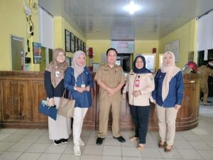 Zakiah, S.E., M.M., Mendampingi Tim Dari TVRI Sumsel Tinjau Lokasi Tower TVRI Digital Di Muaradua