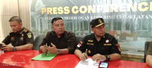 Tiga Pejabat Bawaslu Resmi Ditahan Kejari OKU Selat