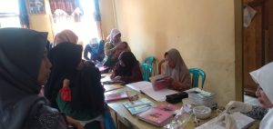 Peratin Kubu Liku Meninjau Pelaksanaan Kegiatan Posyandu Rutin yang di Laksanakan setiap bulan