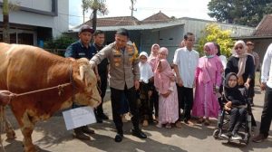 Momen Hari Raya Idul Adha 2023, Polresta Malang Kota Mengajak Disabilitas Berkurban