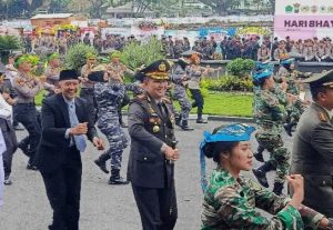 Peringatan Hari Bhayangkara Ke-77, Kapolresta Malang Kota Joget Maumere