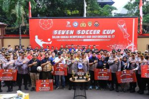 Polri Bersama Wartawan Gelar Bhayangkara Presisi Seven Soccer Cup Dalam Rangka Mewujudkan Pemilu Damai 2024.