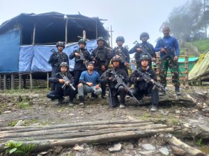Mengasah Kemampuan, Satgas Pamtas Mobile Raider 300 Laksanakan Latihan Di Medan Operasi