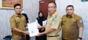 Kadin Pmptsp Hadiri Penyerahan Dokumen Sip Bagi Petugas Tenaga PMPTSP HADIRI Kesehatan RSUD Muaradua.