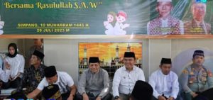 Staf Ahli Bupati Dan Ketua Tp Pkk Kabupaten Hadiri Santunan Anak Yatim Dan Pengukuhan Pengurus MUI Desa Sekecamatan Simpang Kabupaten Oku Selatan.
