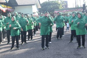 Persit Kodim Wonosobo Melaksanakan Lomba Dalam Rangka Memeriahkan HUT RI