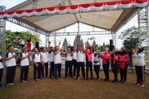 Sambut Hari Jadi Polwan Ke 75 Tahun, Kapolda DIY Lepas Sepasang Burung Merpati Putih Keudara.