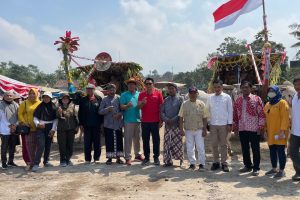 Hadir Dalam Acara Festival Gerobak Sapi Pangrekso Andhini Karyo, Wakil Bupati Sleman Dukung Pelestarian Alat Transportasi Tradisional Jawa.