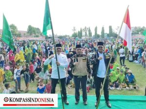 Kirab Bendera Merah Putih Sepanjang 1000 Meter yang digagas Oleh Putra Kelahiran Desa J Ngadirejo Dian Prasetyo Ditanah Kelahirannya Kabupaten Musirawas