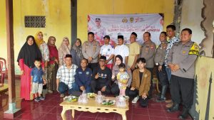 Bhakti Sosial Polri Peduli Budaya Literasi, Polsek Cisauk Bagikan Buku Bacaan