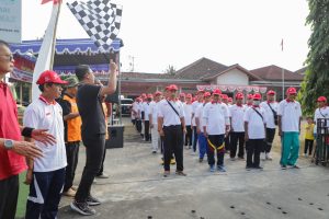 Hadir Jalan Sehat Nusantara, Wakil Bupati Danang Maharsa Ajak Masyarakat Perkuat Semangat Persatuan Dan Kesatuan.