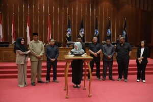 Bupati Sleman, Kustini Sri Purnomo Tandatangani Kesepakatan Raperda PAPBD Tahun Anggaran 2023.