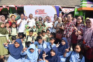 Buka Lomba Gelar Karya Merdeka Antar SD Se Kapanewon Depok, Bupati Sleman Kustini Sri Purnomo Harap Bisa Jadi Ajang Unjuk Kreativitas Siswa Dan Para Guru.