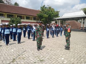Tanamkan Rasa Cinta Tanah Air Dan Bela Negara, Koramil 07/Kalikajar Berikan Materi Wasbang