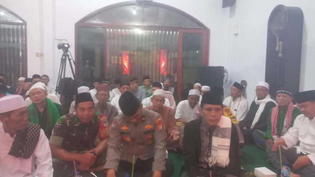 Babinsa Koramil 07/KB Sertu Rahmat Hadiri Peringatan Maulid Nabi Muhammad SAW