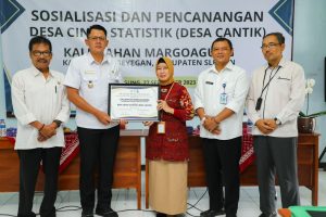 Canangkan Desa Cinta Statistik, Wakil Bupati Sleman Danang Maharsa Dorong Pengelola Data Berkualitas di Tingkat Kalurahan.