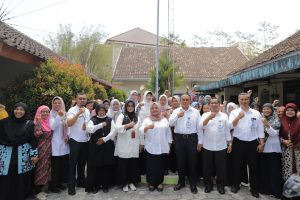 Sukseskan Transisi PAUD- SD Yang Menyenangkan, Bupati Kustini Sri Purnomo Ajak Pendamping Untuk Ikut Perkembangan Zaman.