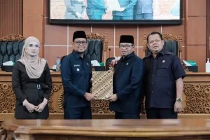 Rapat Paripurna DPRD Kota Depok Menyetujui Perubahan Anggaran 2023