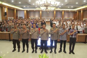 Tutup Kegiatan Latihan, Praoperasi Mantap Brata Progo 2023-2024 Waka Polda DIY Mengatakan Ini Akan Menjadi Modal Pada Kegiatan Pengamanan Pemilu Akan Datang.