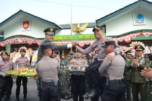 POLRES WONOSOBO KUNJUNGI KODIM UNTUK MEMBERIKAN UCAPAN HUT TNI